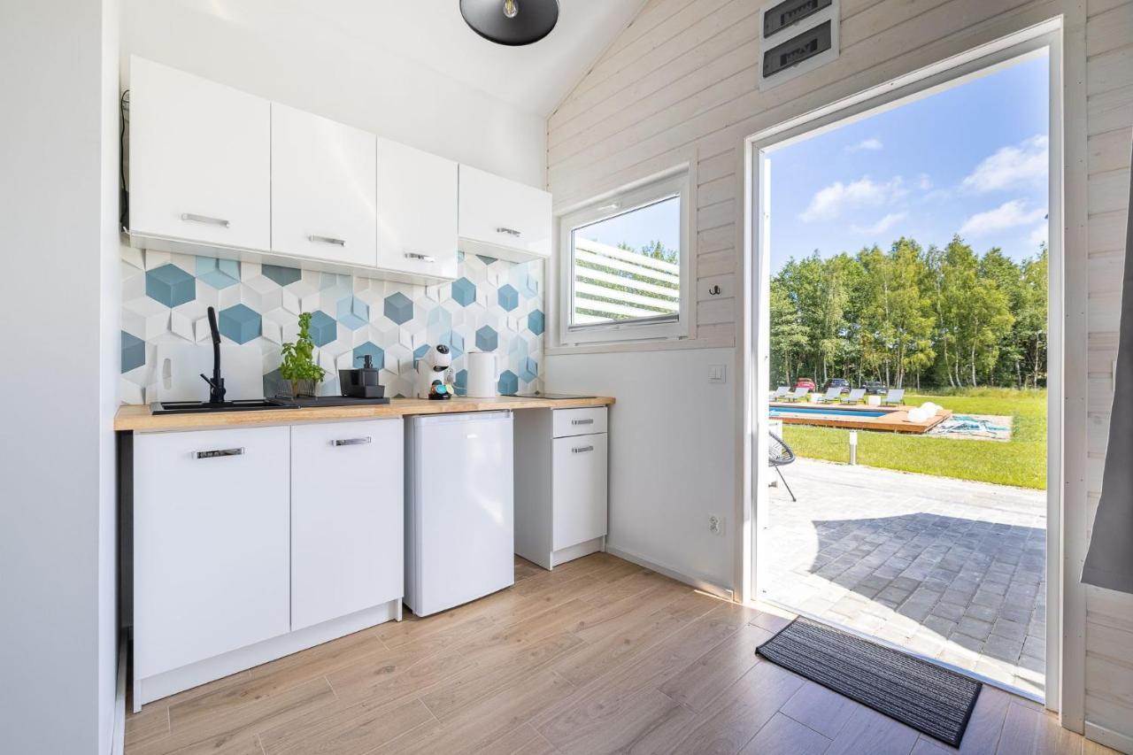 Lumi Resort Domki Letniskowe Z Podgrzewanym Basenem Rewal Luaran gambar