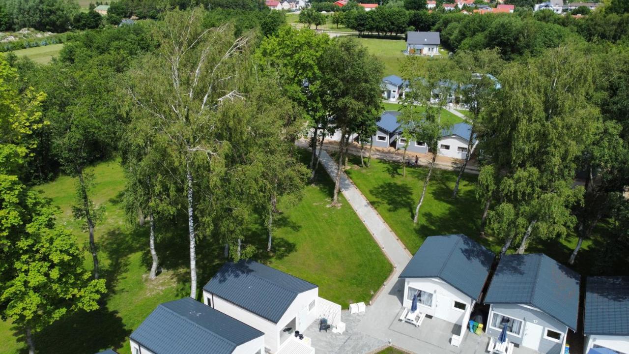 Lumi Resort Domki Letniskowe Z Podgrzewanym Basenem Rewal Luaran gambar