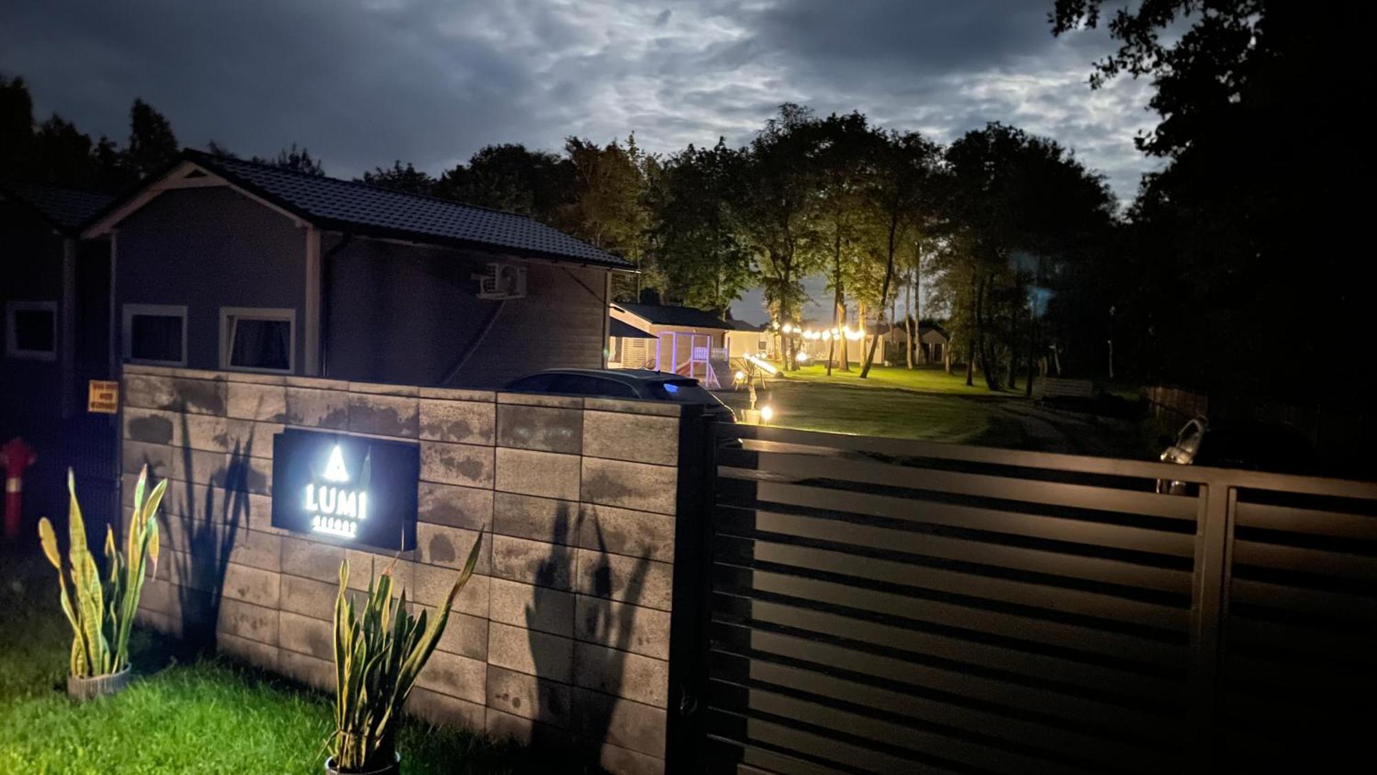 Lumi Resort Domki Letniskowe Z Podgrzewanym Basenem Rewal Luaran gambar